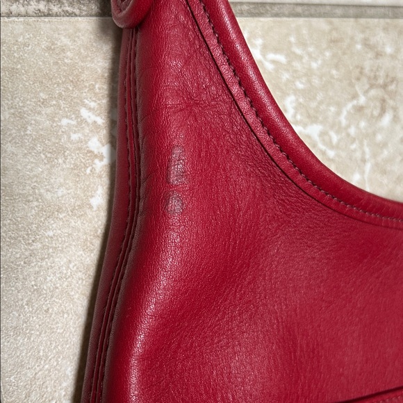 Coach Crimson Leather Shoulder Bag - Picture 5 of 5